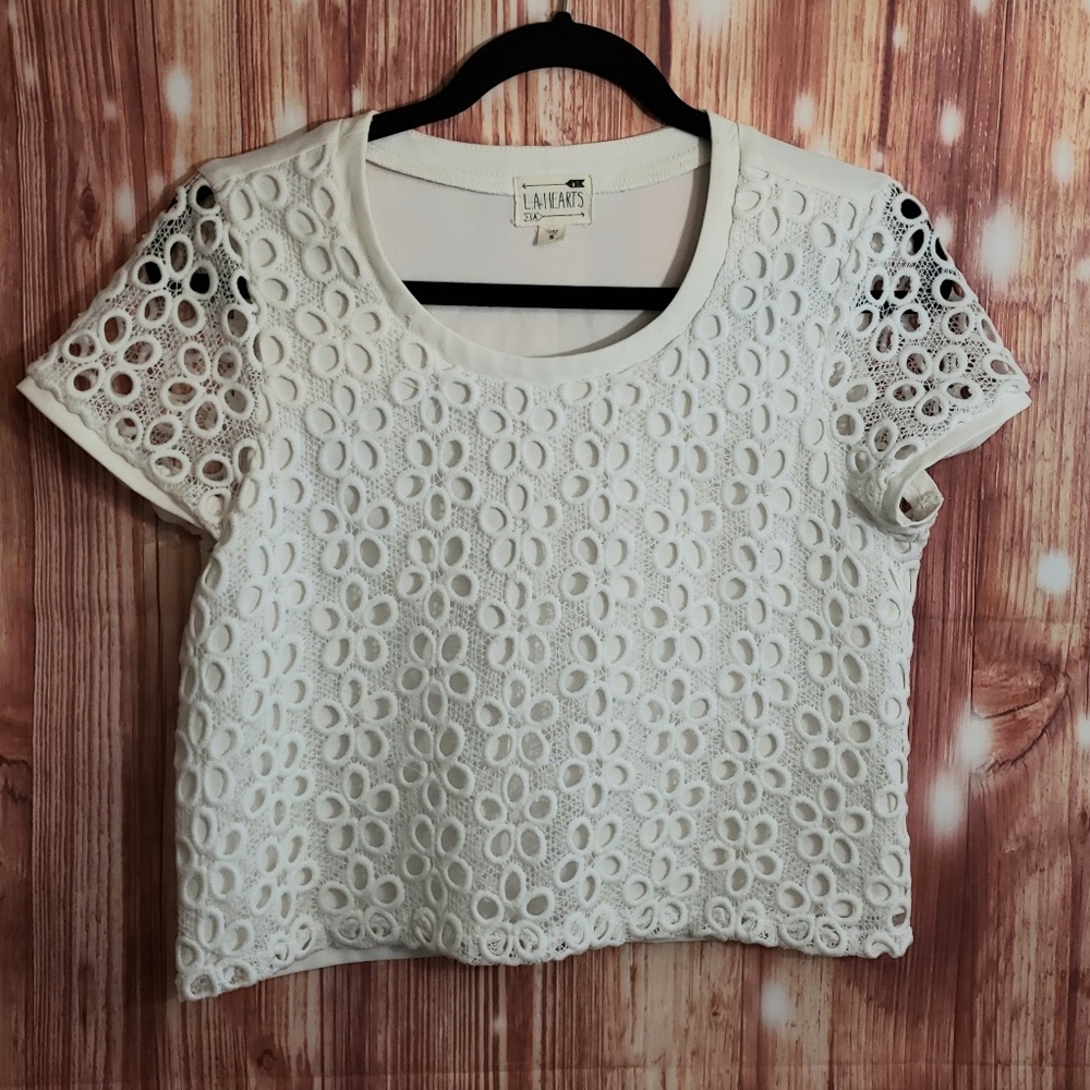 🌵4/$20🌵 crochet flower crop top